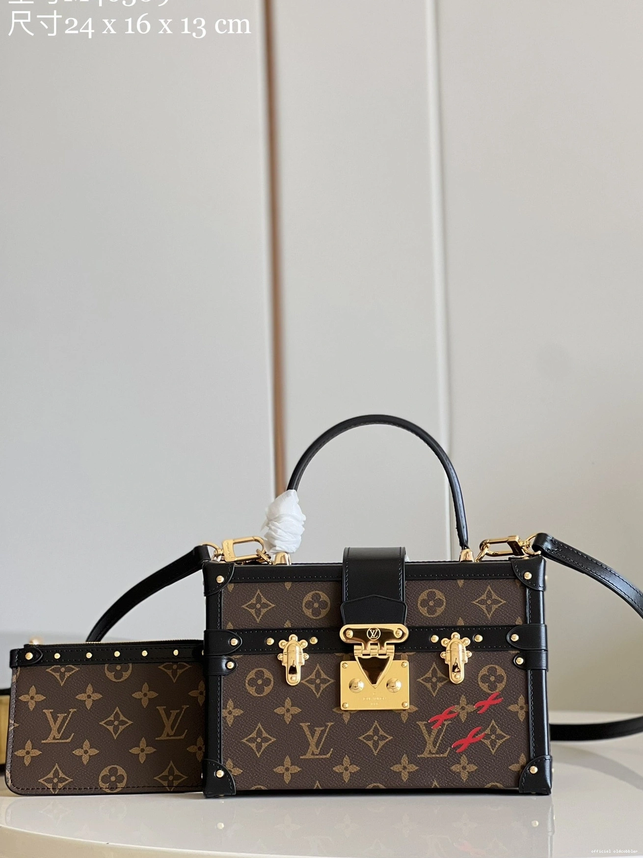 Official oldcobbler MALLE LOUIS VUITTON PETITE V 0731